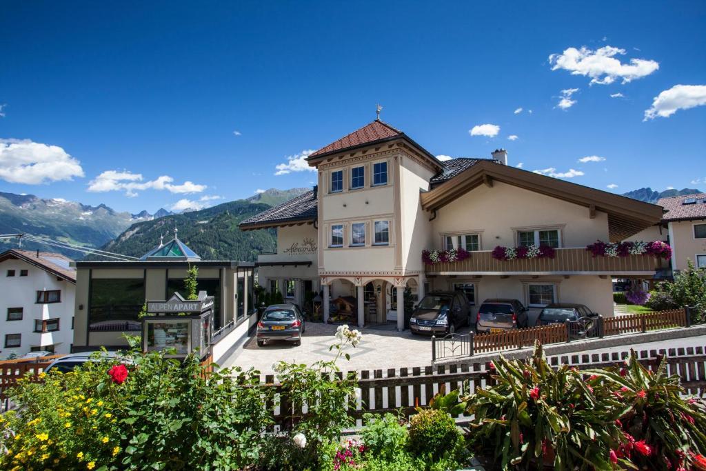 Alpenapart Ladis Ehemals Alpenapart Alexander Inklusive Sommer Bergbahnticket المظهر الخارجي الصورة