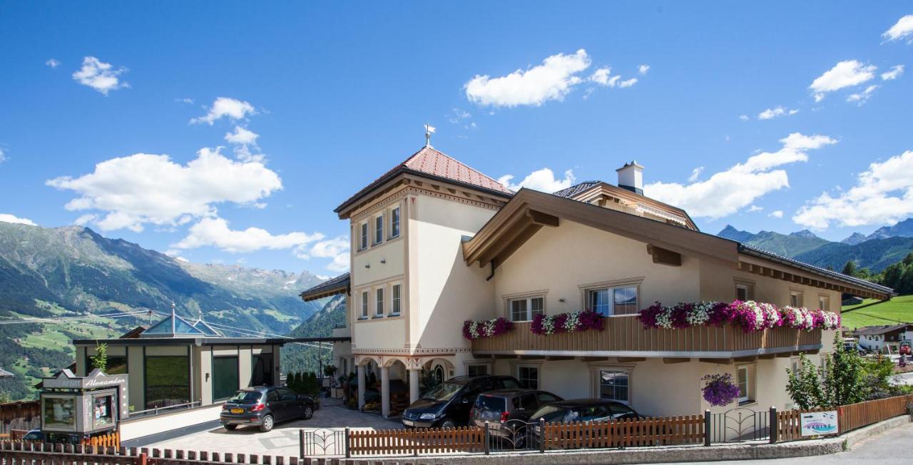 Alpenapart Ladis Ehemals Alpenapart Alexander Inklusive Sommer Bergbahnticket المظهر الخارجي الصورة